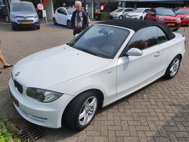 BMW 1-SERIE CABRIO 2008 wbaum11060vc83677