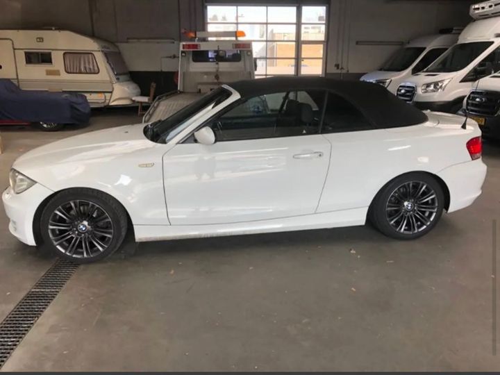 BMW 1-SERIE CABRIO 2009 wbaum51020ve90672