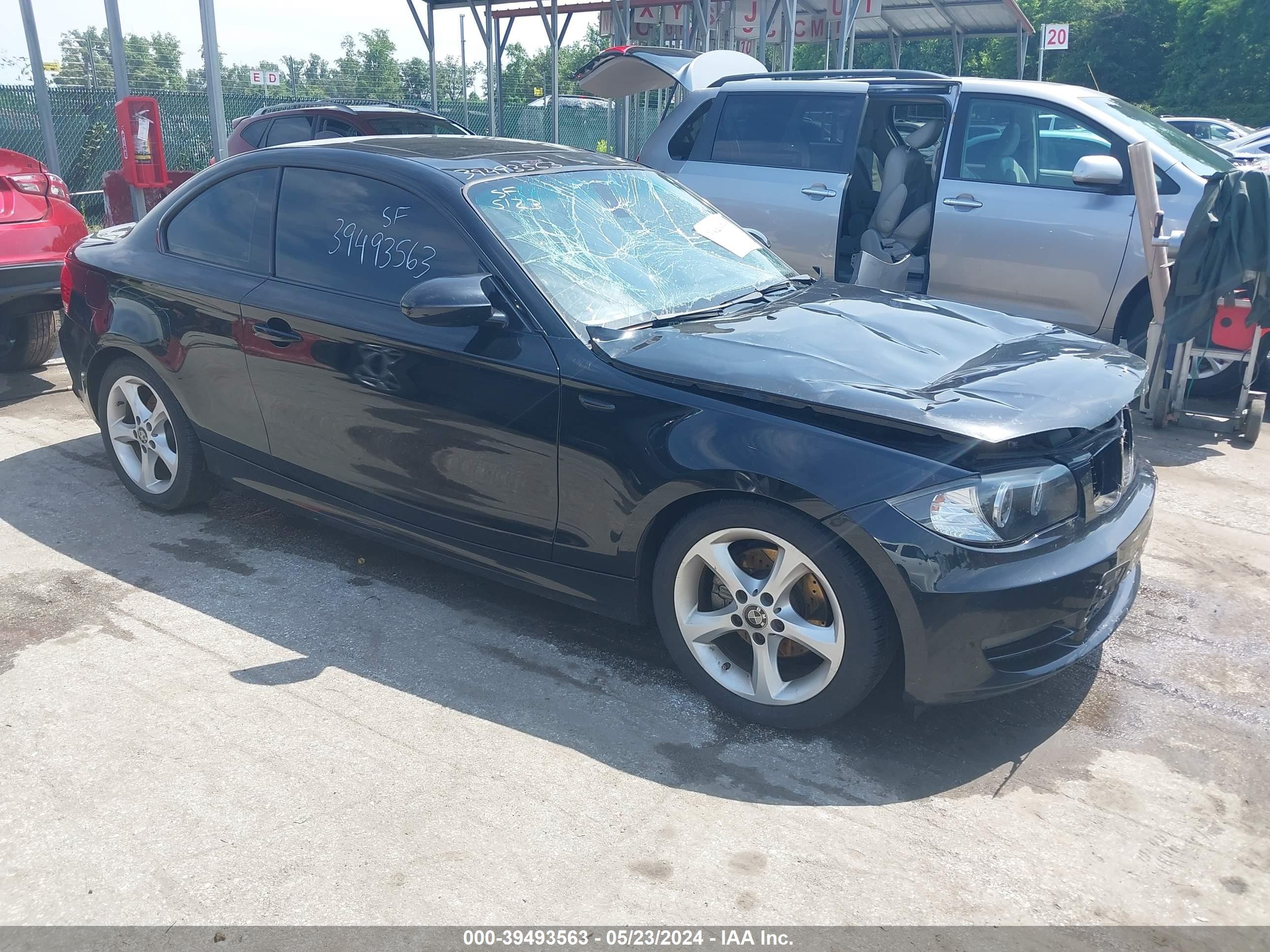 BMW 1ER 2009 wbaup73559vk74854