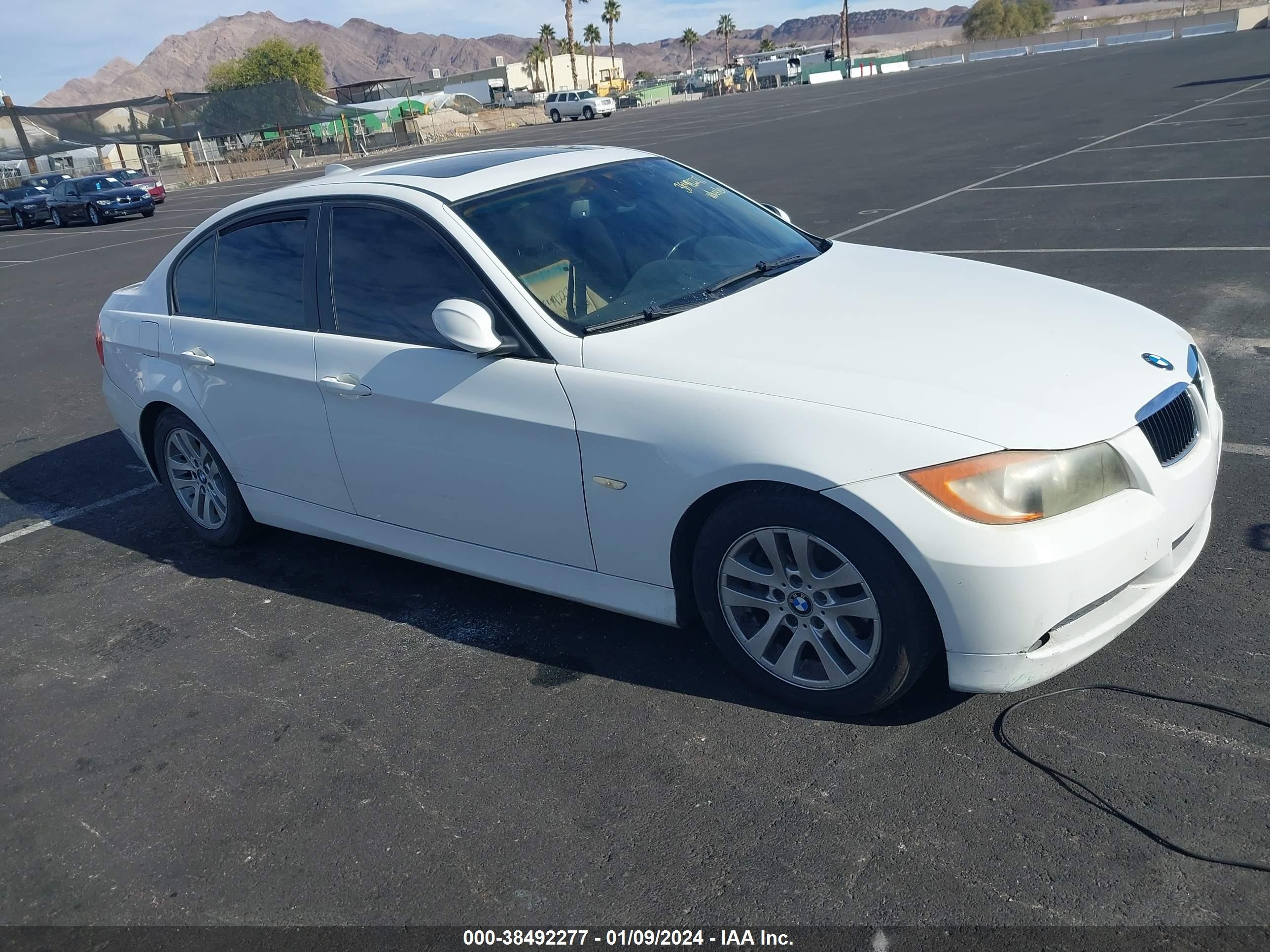 BMW 3ER 2007 wbava33507kx82100