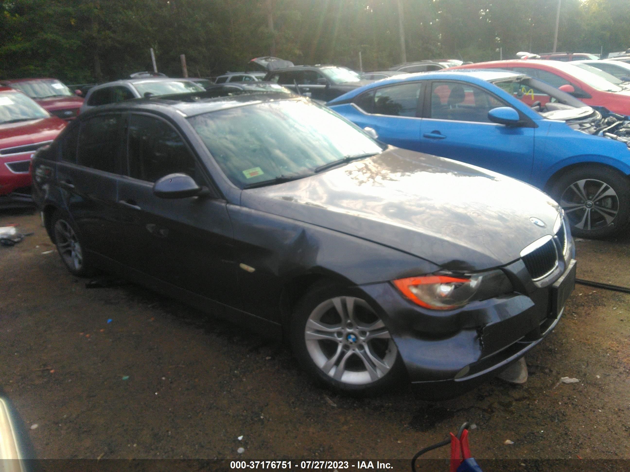 BMW 3ER 2008 wbava33518kx86027