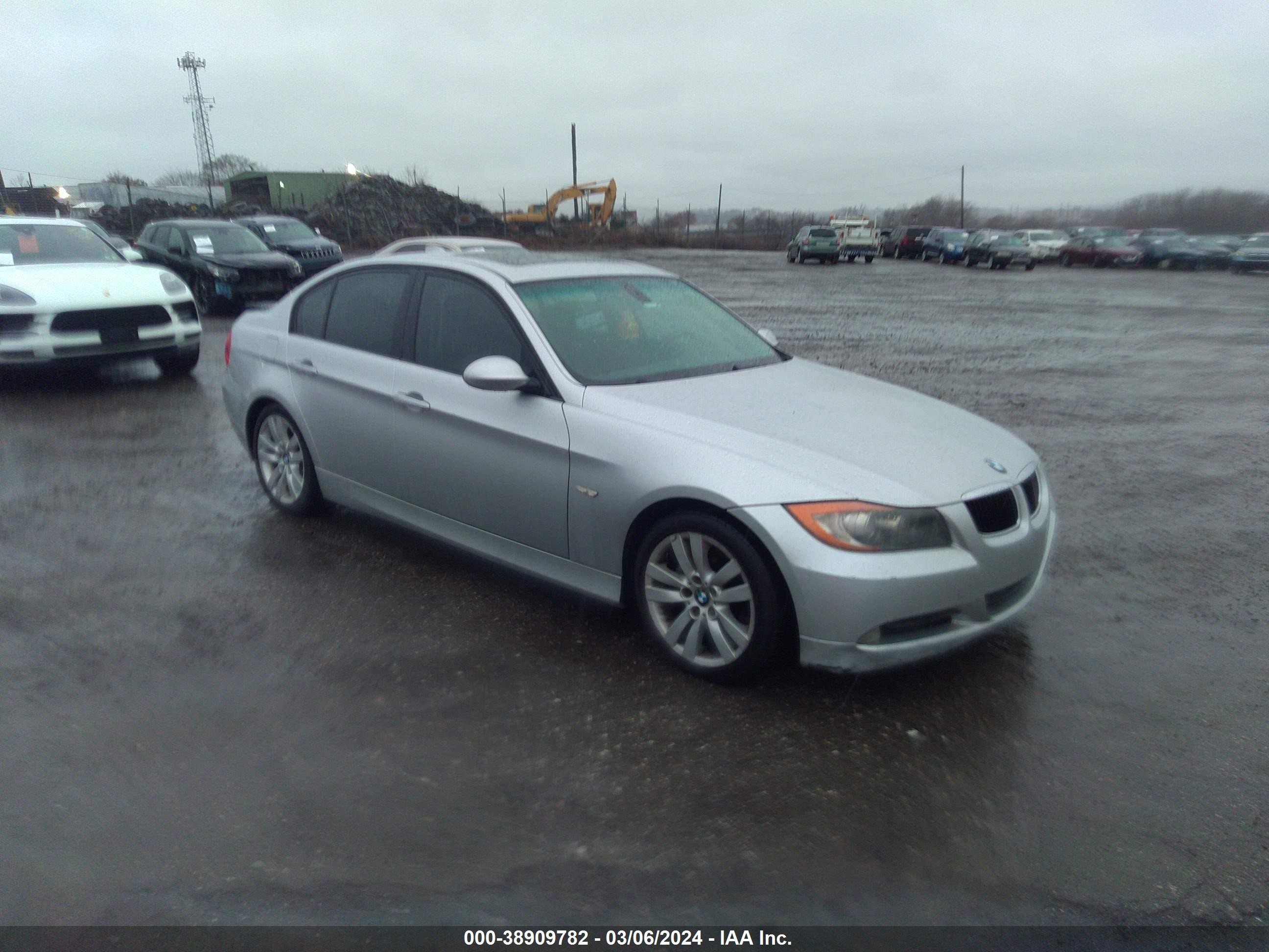 BMW 3ER 2007 wbava33547kx82987