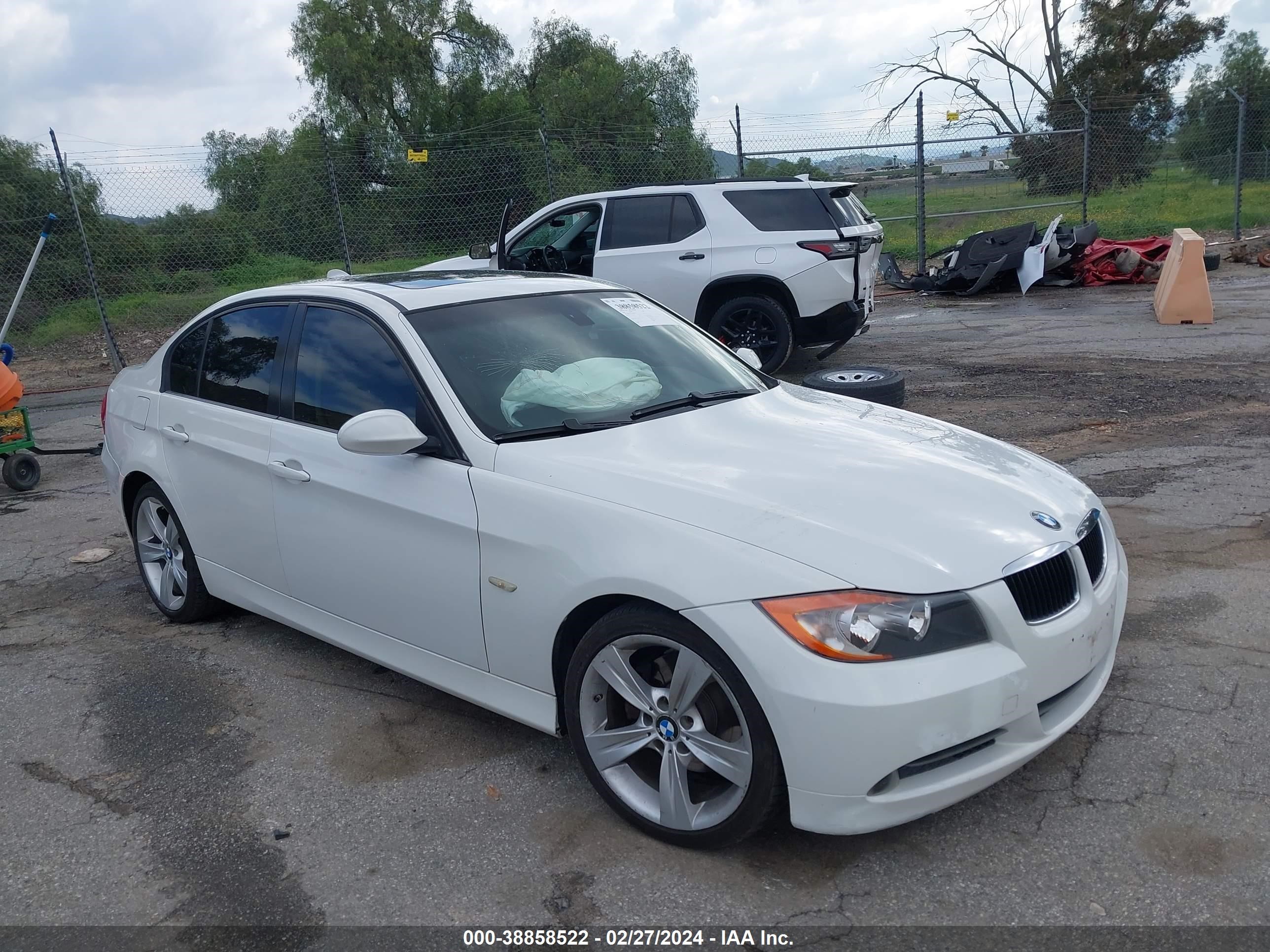 BMW 3ER 2008 wbava33558kx85771