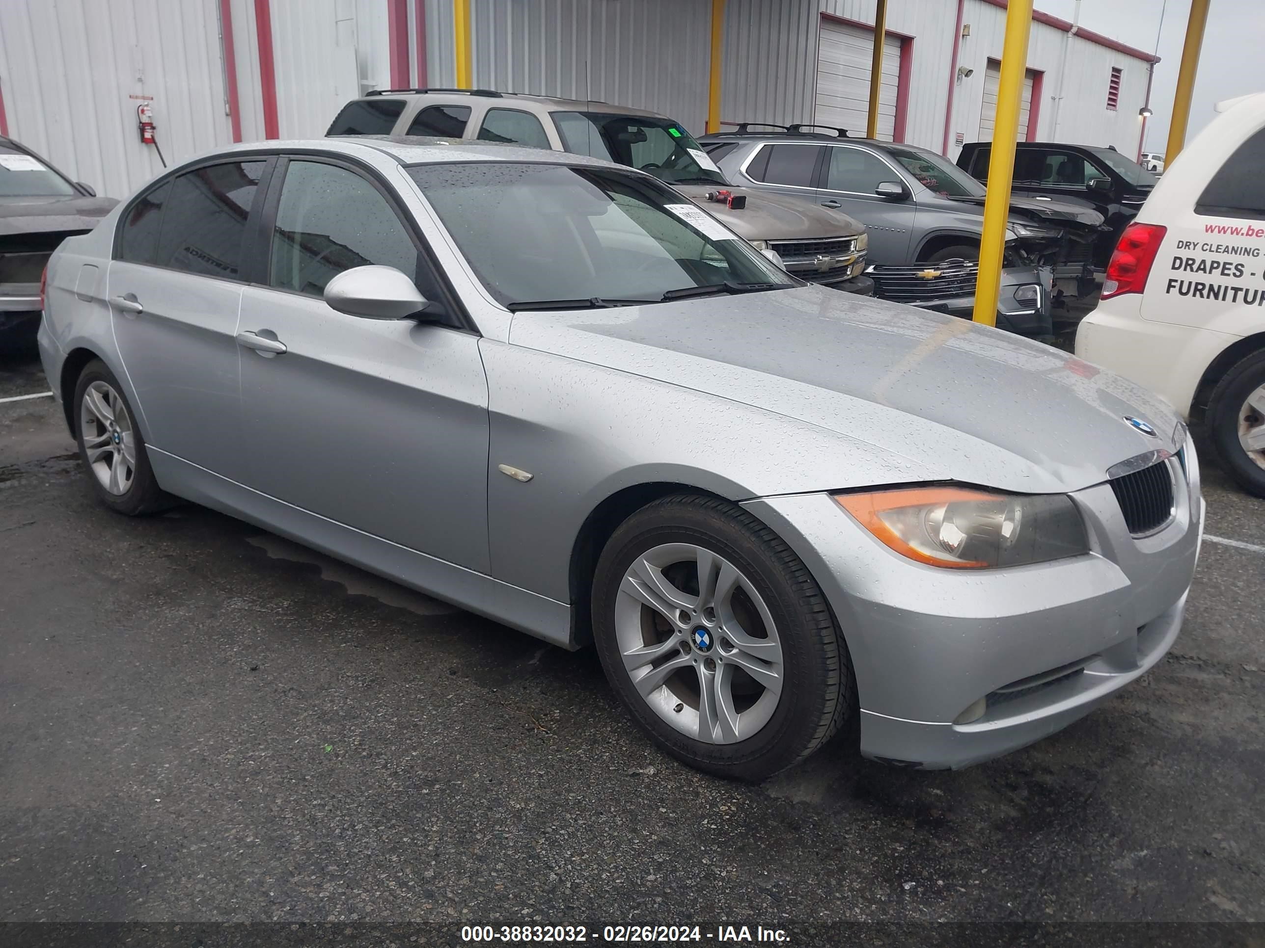 BMW 3ER 2008 wbava37568nl53134