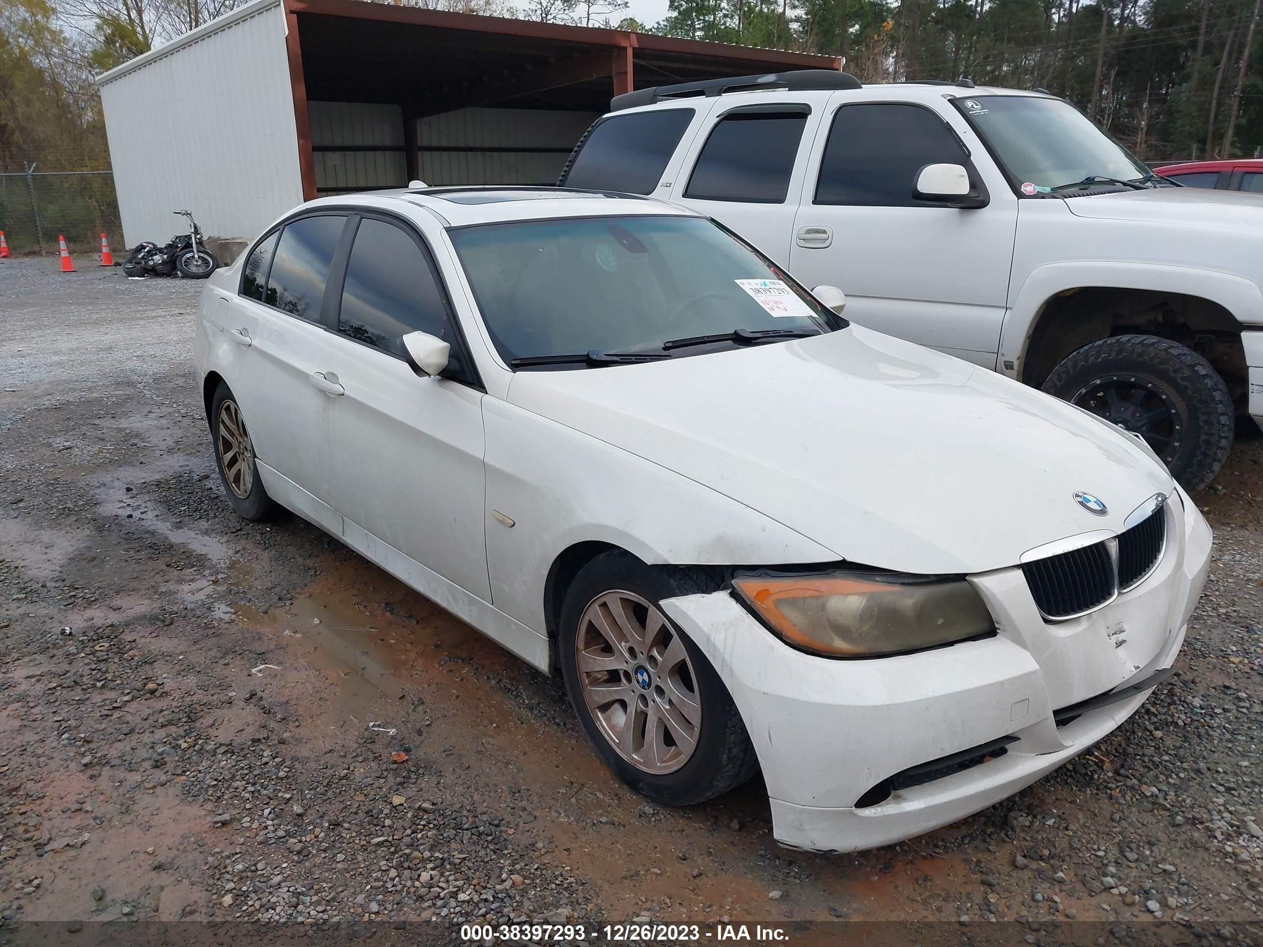 BMW 3ER 2006 wbavb13506pt02141