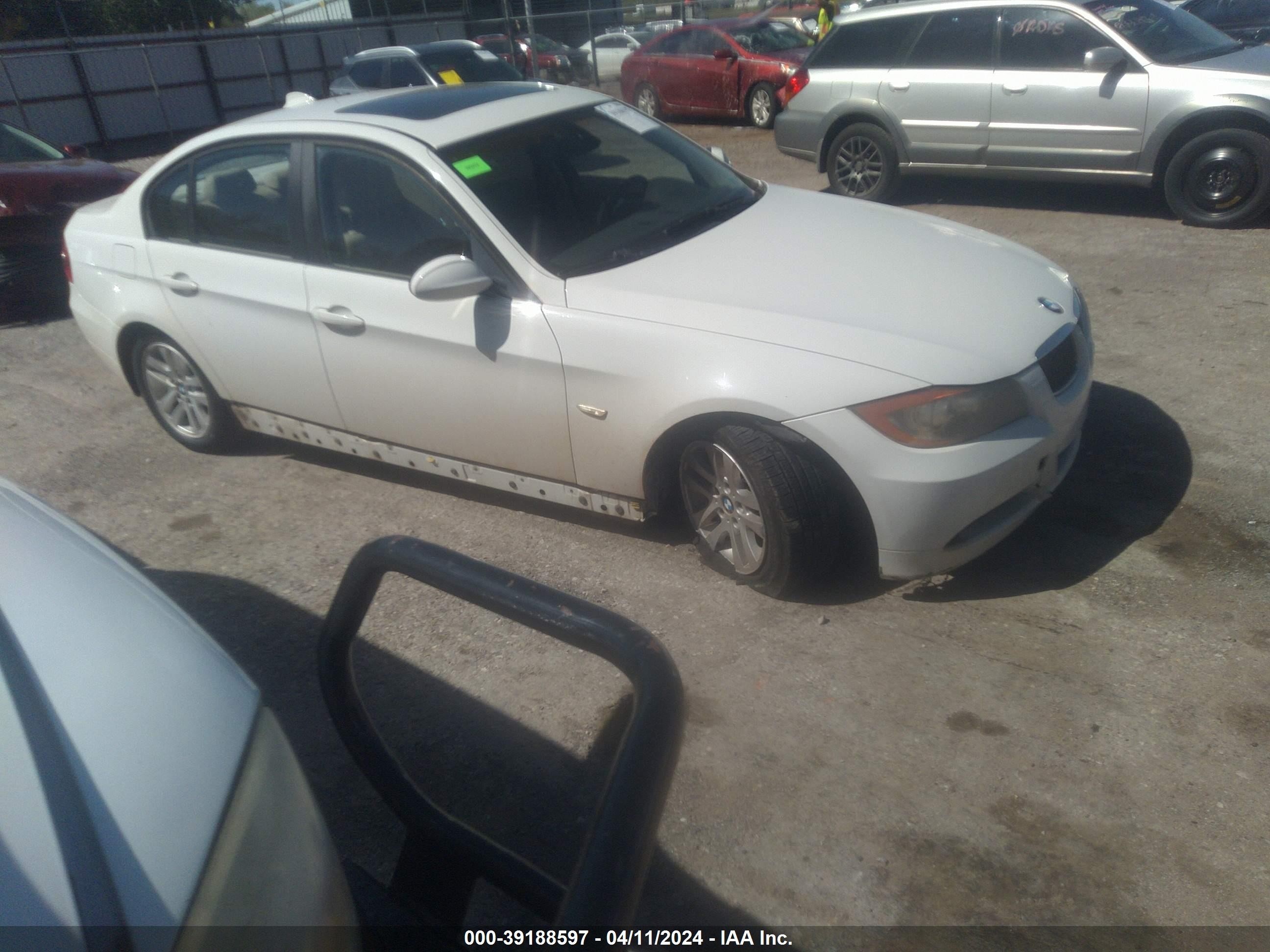 BMW 3ER 2006 wbavb13516kx39644