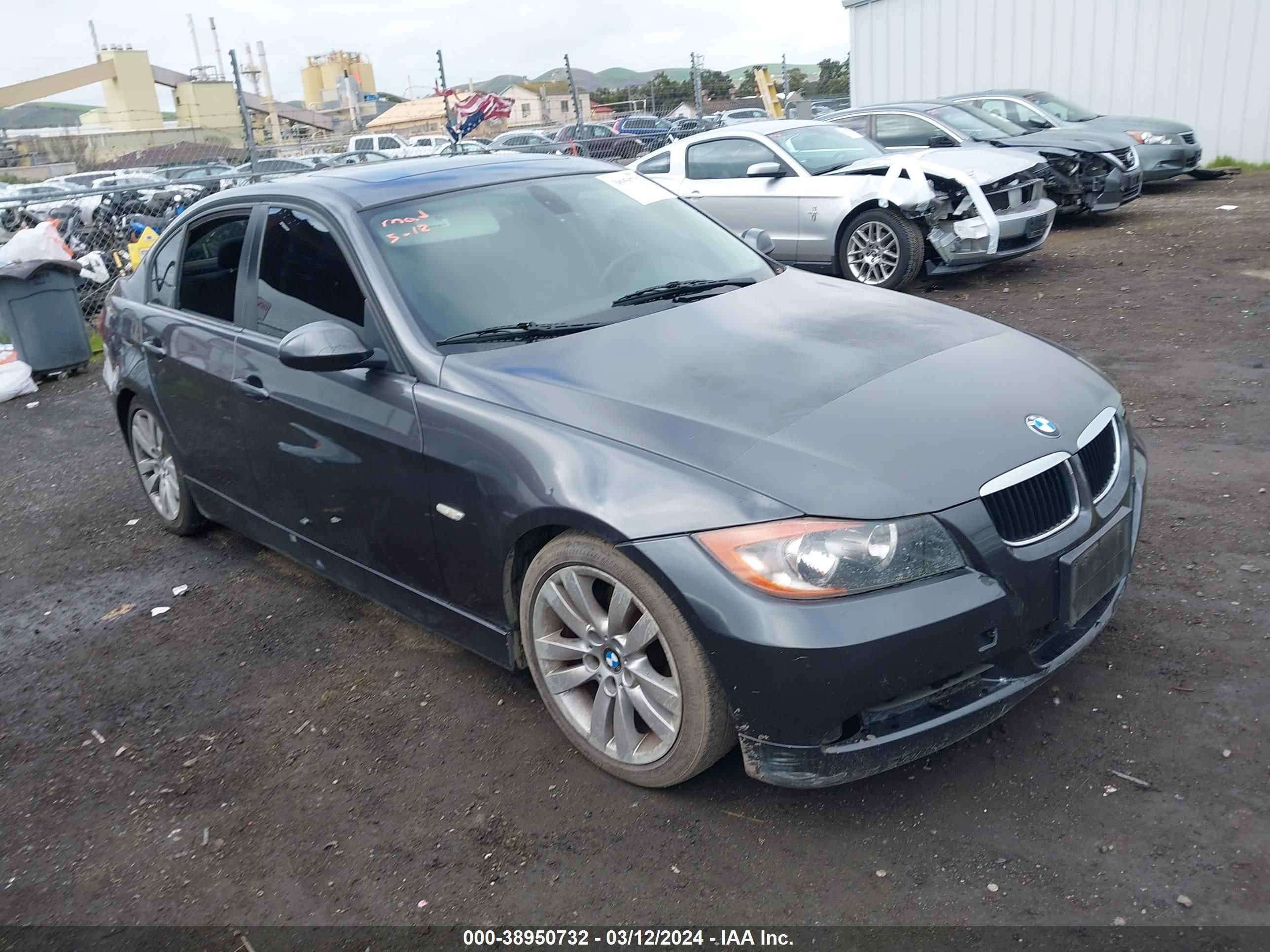 BMW 3ER 2006 wbavb13566kr57854