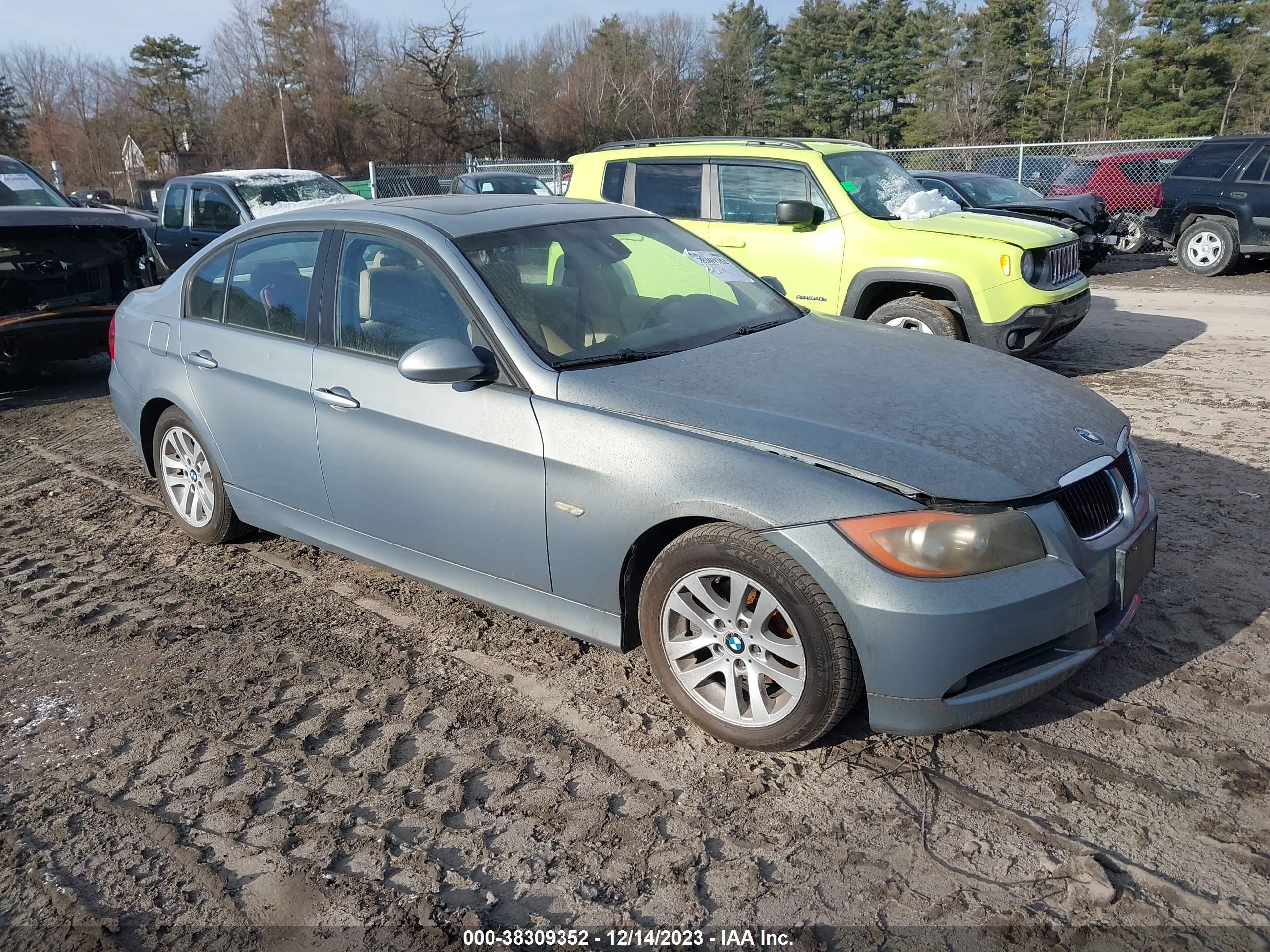 BMW 3ER 2006 wbavb13576kr62836