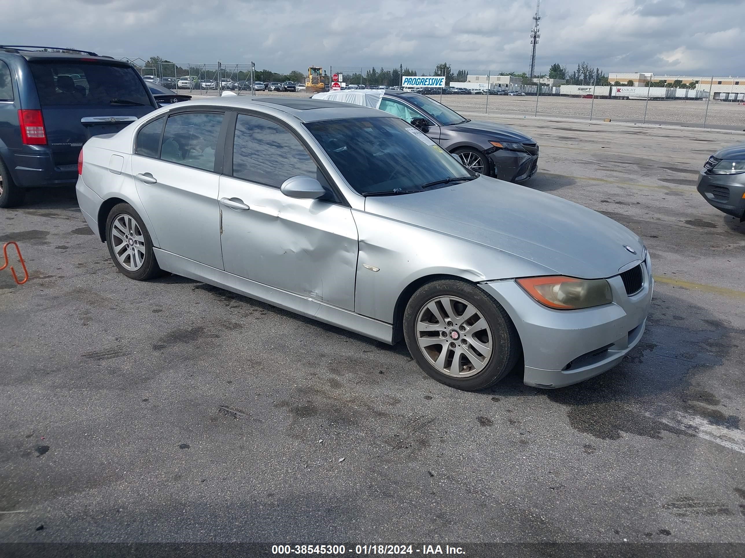 BMW 3ER 2006 wbavb13576pt27215