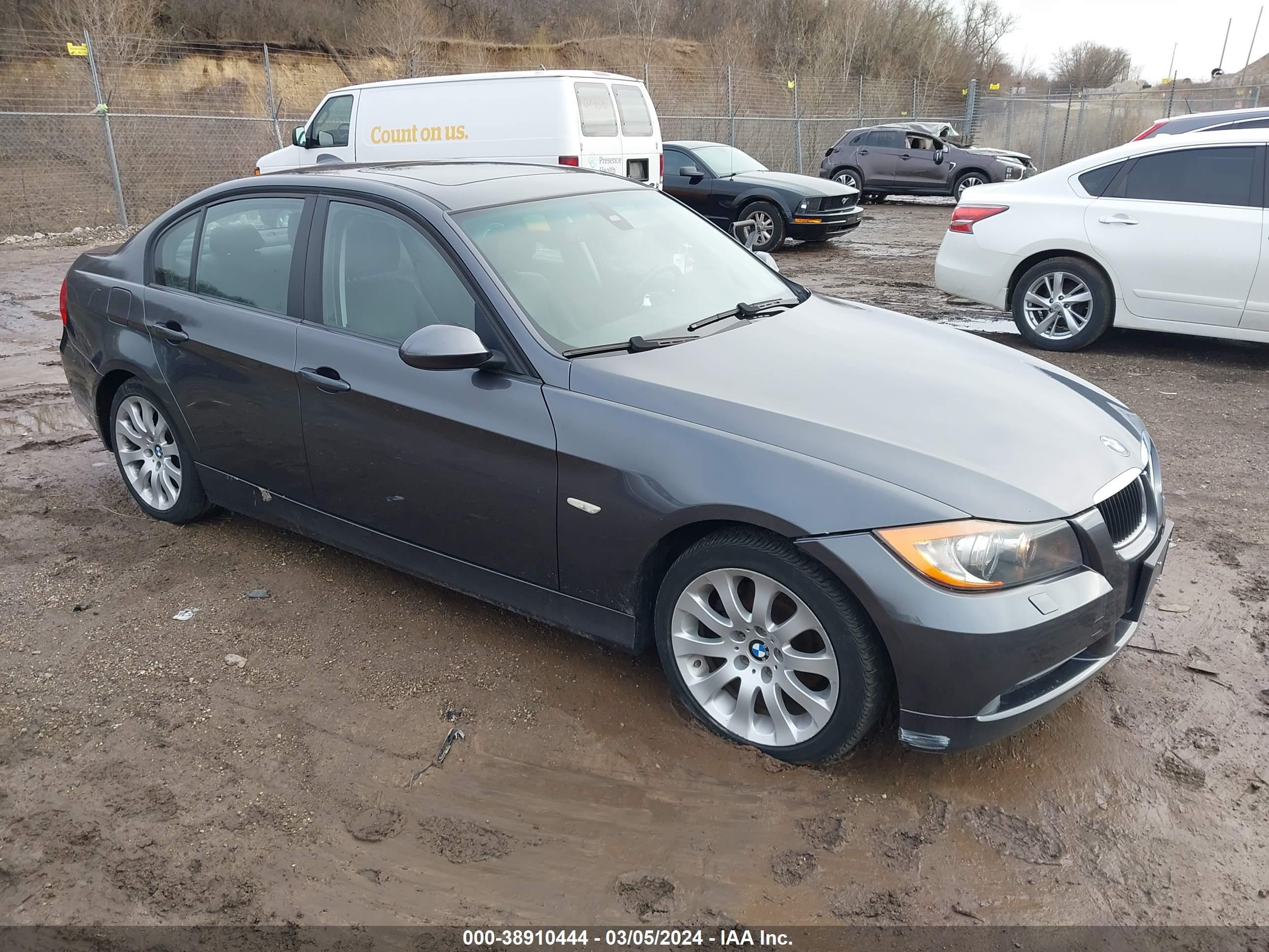 BMW 3ER 2008 wbavc73528kx90511