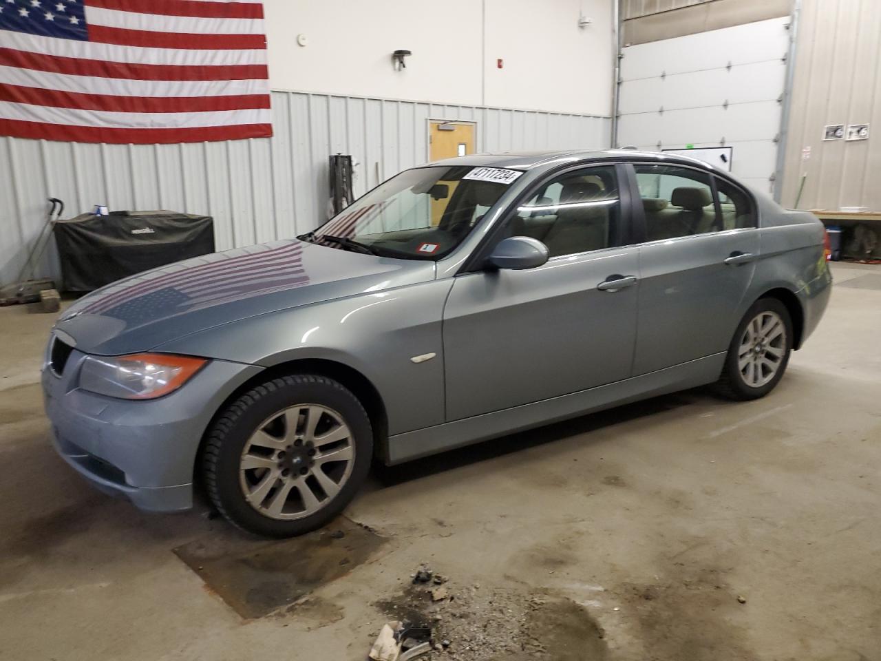 BMW 3ER 2007 wbavc73577kp34658