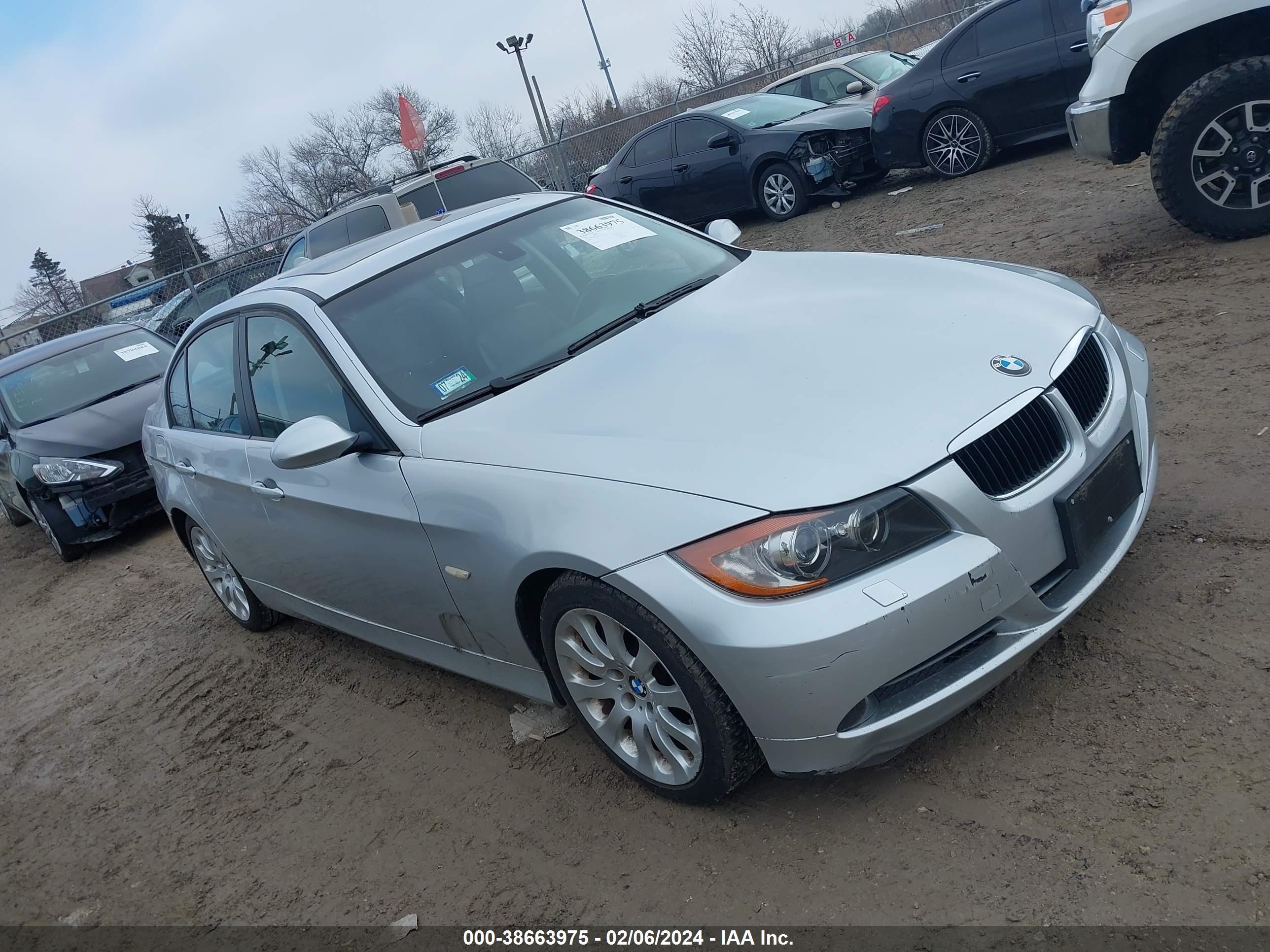 BMW 3ER 2008 wbavc93578kz72751