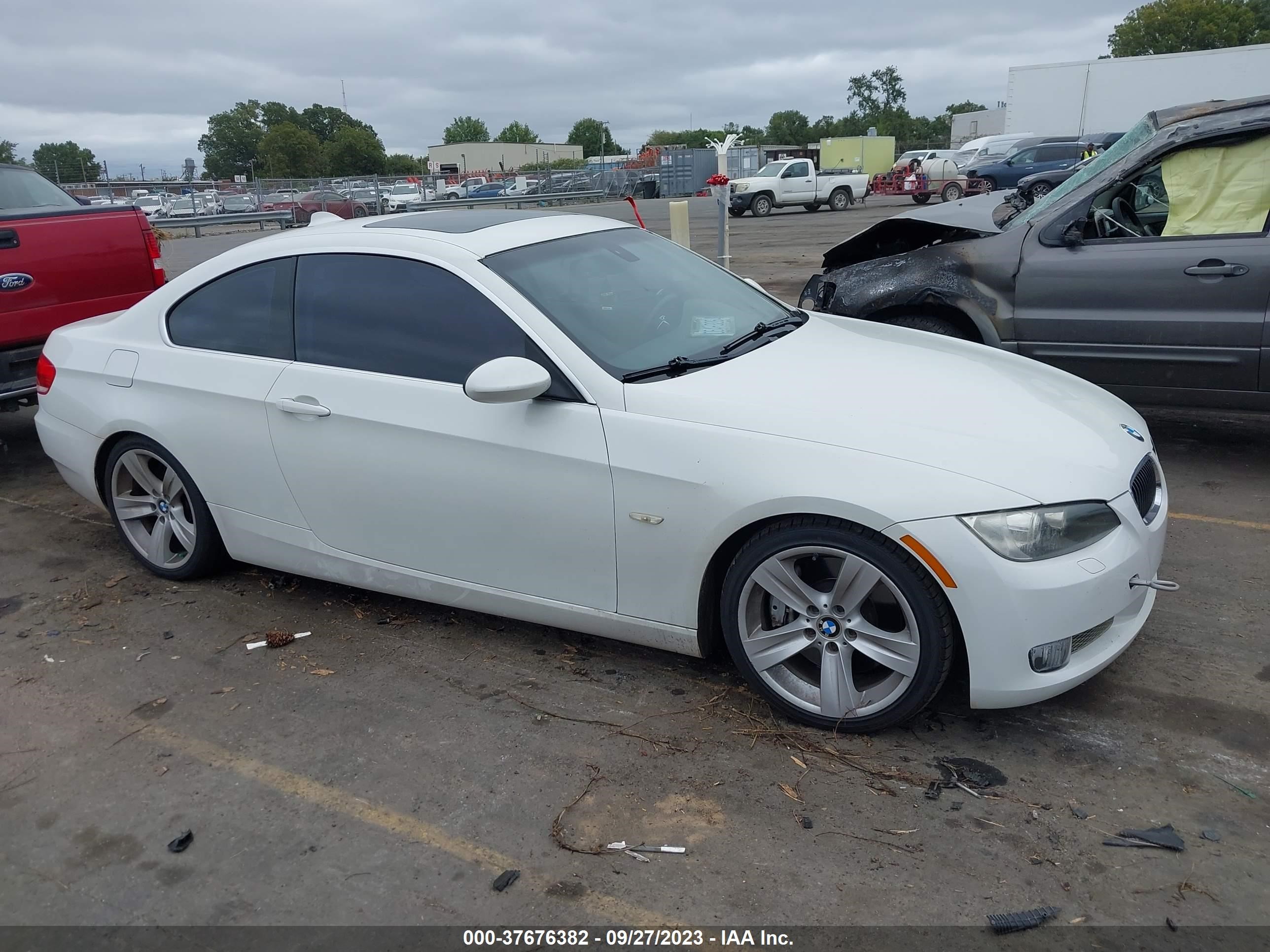 BMW 3ER 2008 wbawb73548p041171