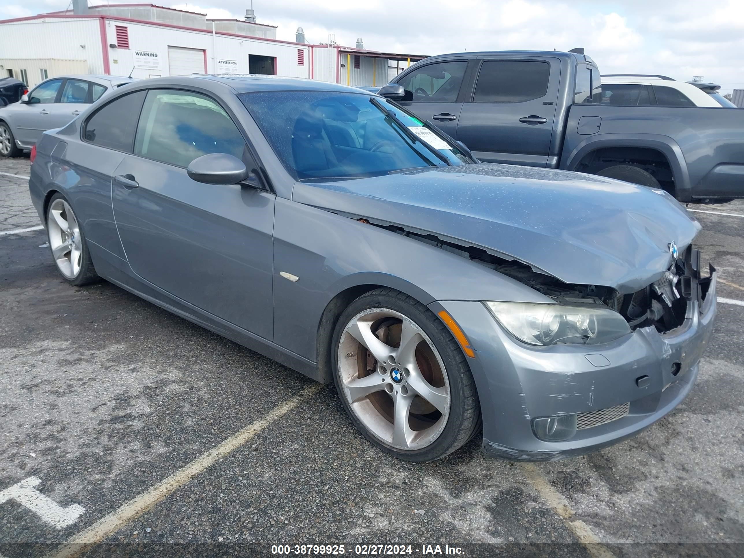 BMW 3ER 2009 wbawb73549p046405