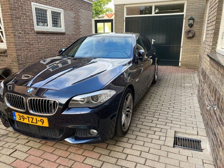 BMW 5-SERIE 2012 wbaxg11090dw32788