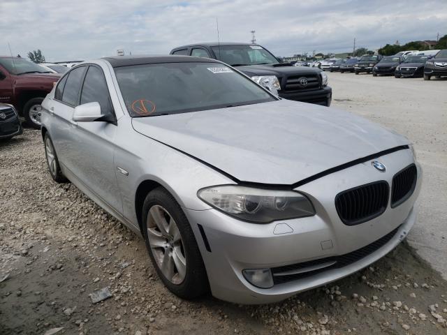 BMW 528 I 2013 wbaxg5c57ddy35832