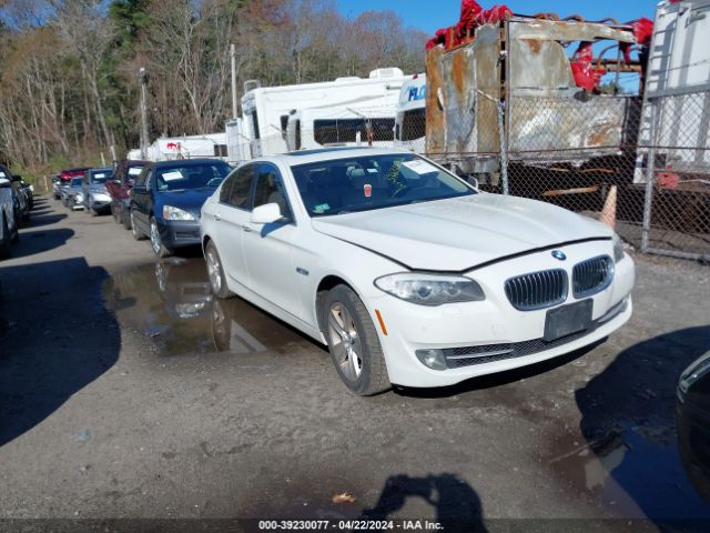 BMW 528I 2013 wbaxh5c51dd113141