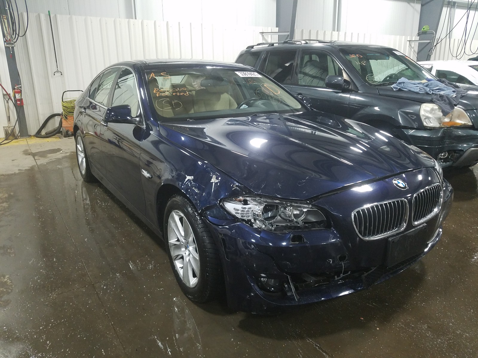 BMW 528 XI 2013 wbaxh5c53ddw12698