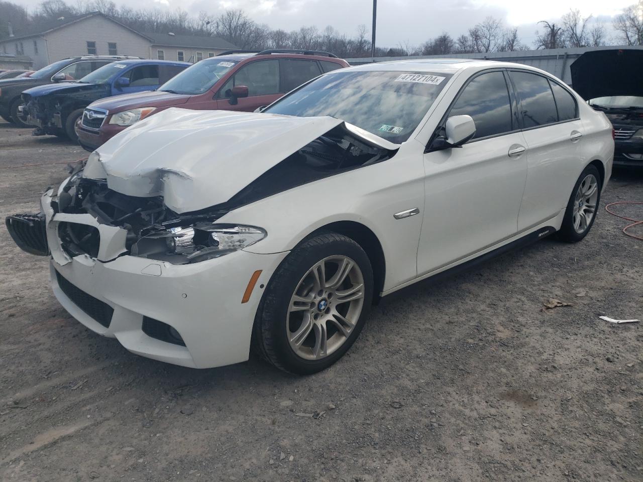 BMW 5ER 2013 wbaxh5c57dd113614