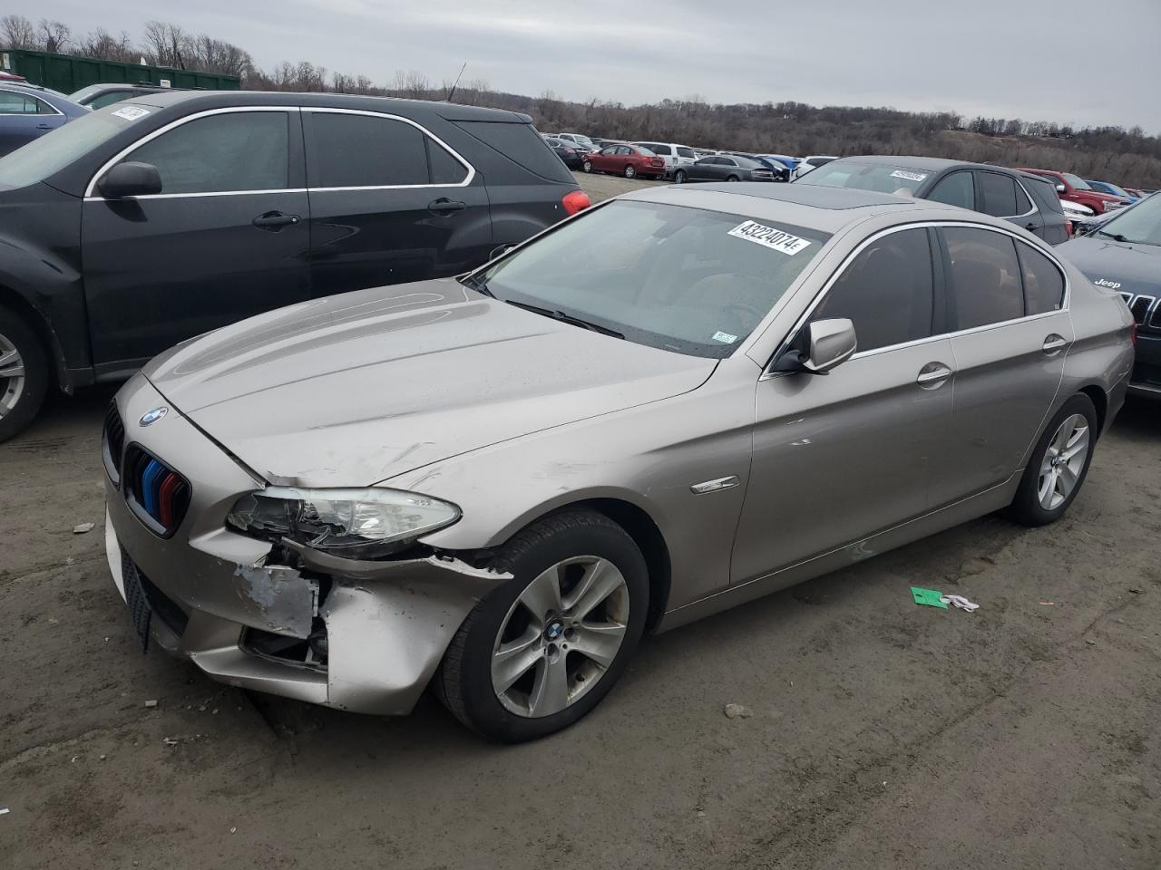 BMW 5ER 2013 wbaxh5c57dd114343