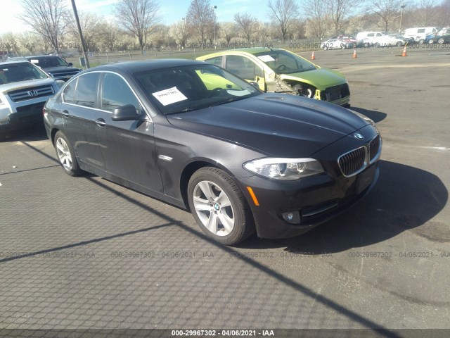 BMW 5 2012 wbaxh5c5xcdw04922