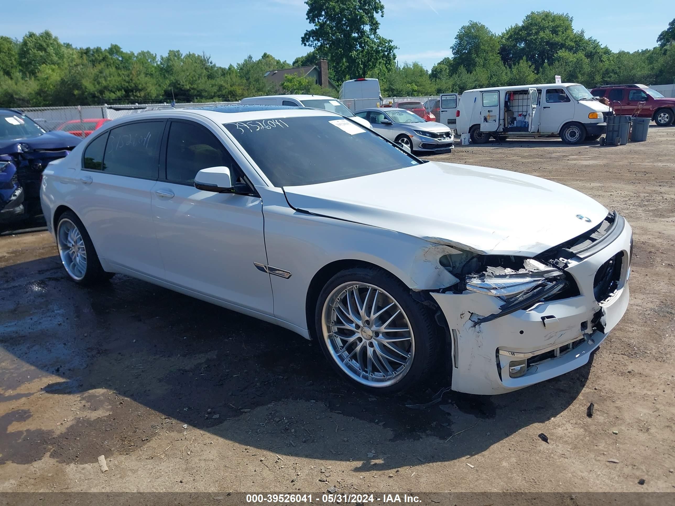 BMW 750 LXI 2013 wbayf8c54dd140149