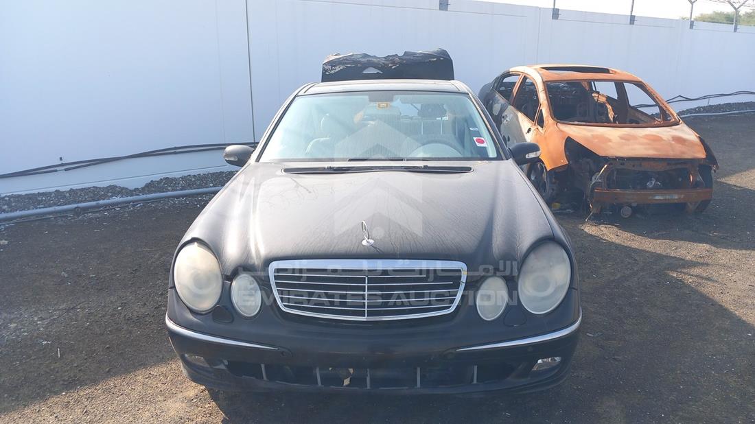 MERCEDES E240 2005 wbd2110611a693652