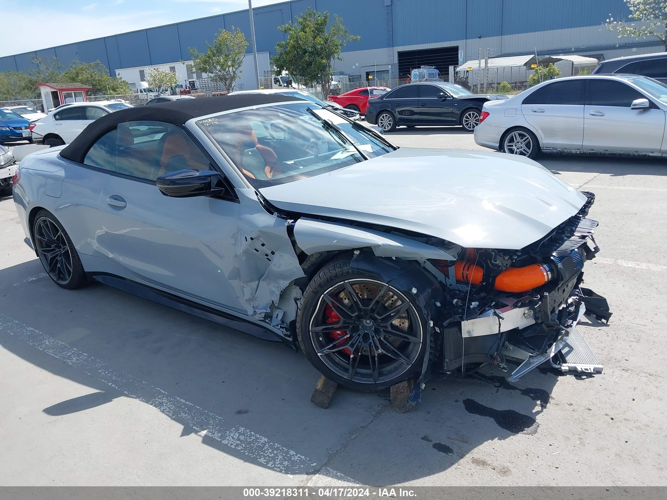 BMW M4 2023 wbs33ba04rcp49709