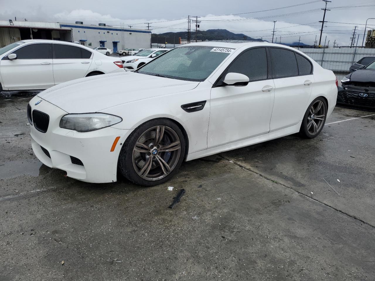 BMW M5 2013 wbsfv9c59dc774171