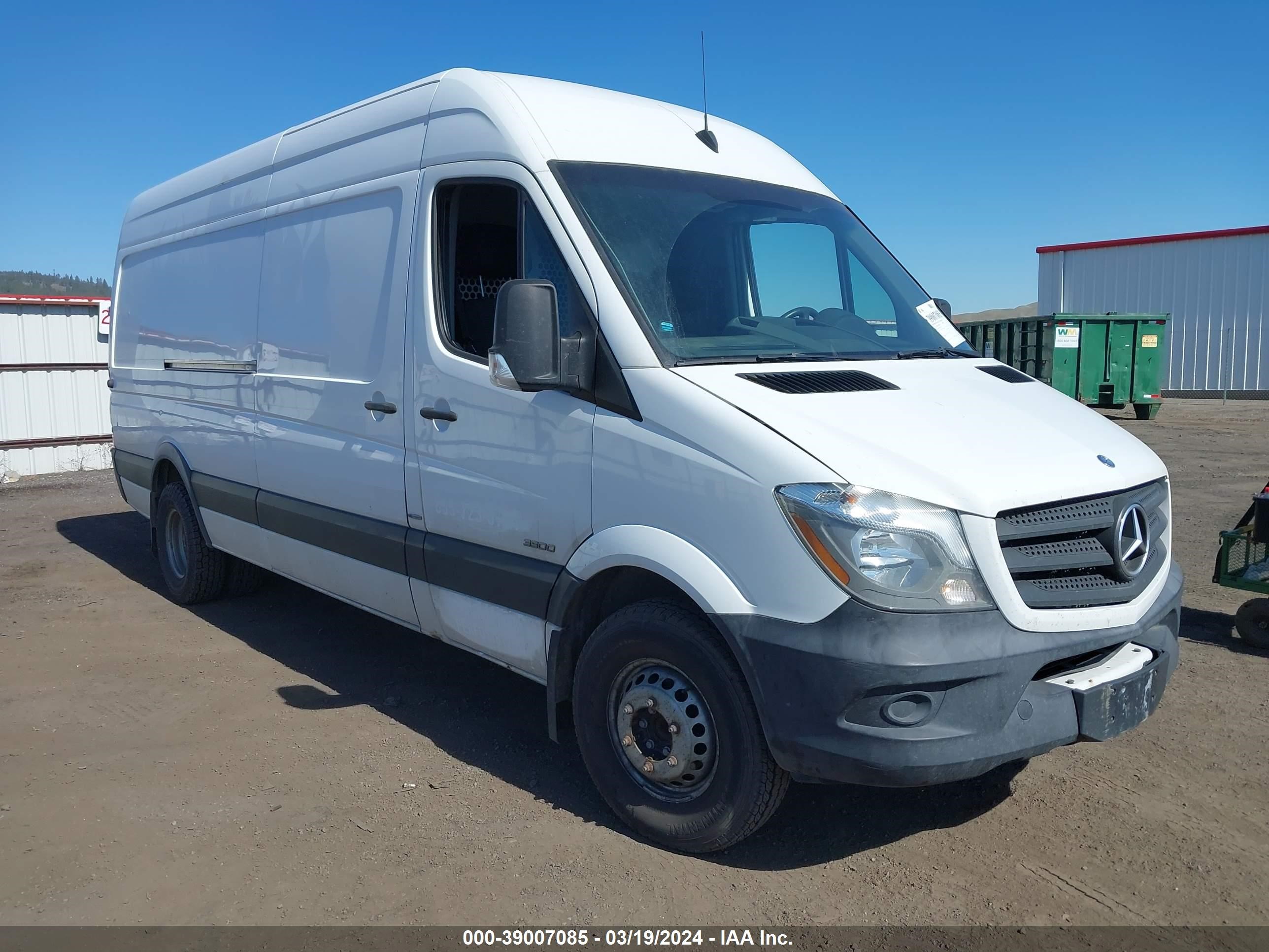 MERCEDES-BENZ NULL 2015 wd3pf1cc8fp107784