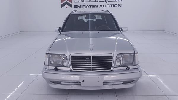 MERCEDES-BENZ E320 1994 wdb1240921f292456