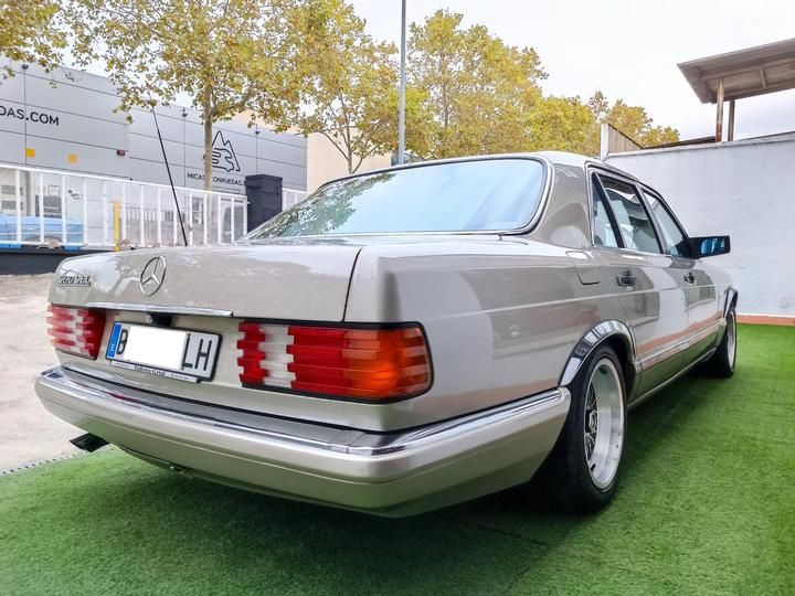 MERCEDES-BENZ 560 SEL SALOON 1988 wdb1260391a520435