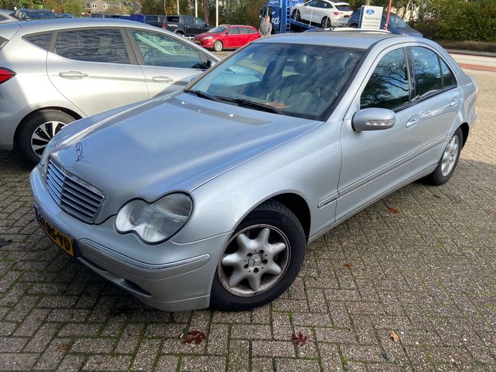 MERCEDES-BENZ C-KLASSE 2004 wdb2030071f473868