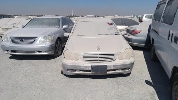 MERCEDES-BENZ C200 2001 wdb2030451f052437