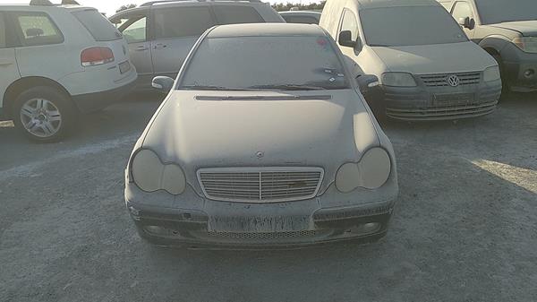 MERCEDES-BENZ C200 2002 wdb2030451f224064