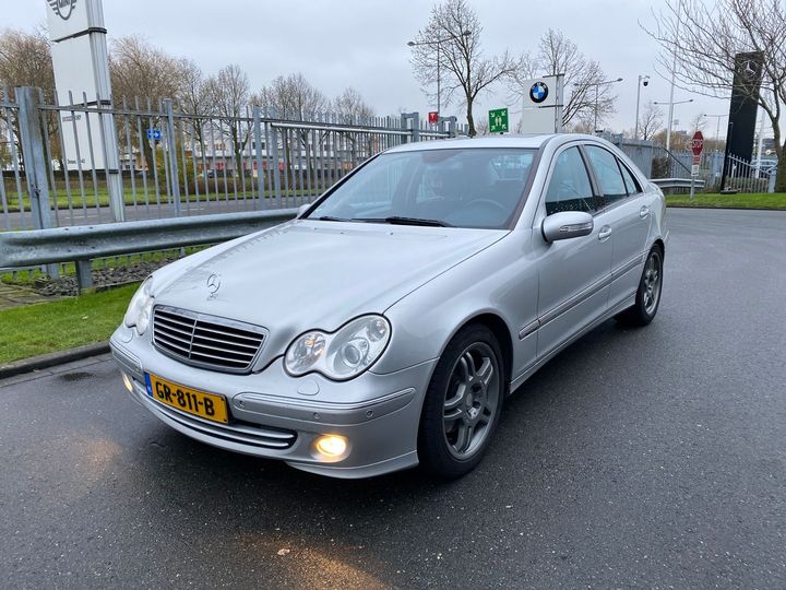 MERCEDES-BENZ C-KLASSE 2004 wdb2030611a652093