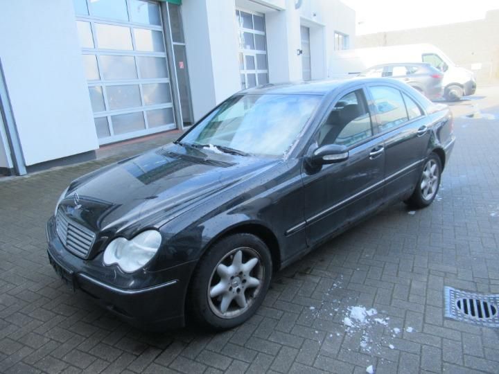 MERCEDES-BENZ C-CLASS SALOON 2002 wdb2030641f041023