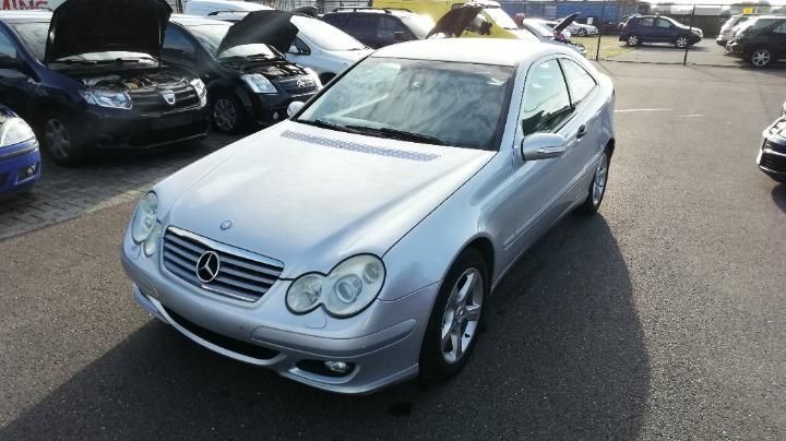 MERCEDES-BENZ C-CLASS COUPE 2004 wdb2037071a712900