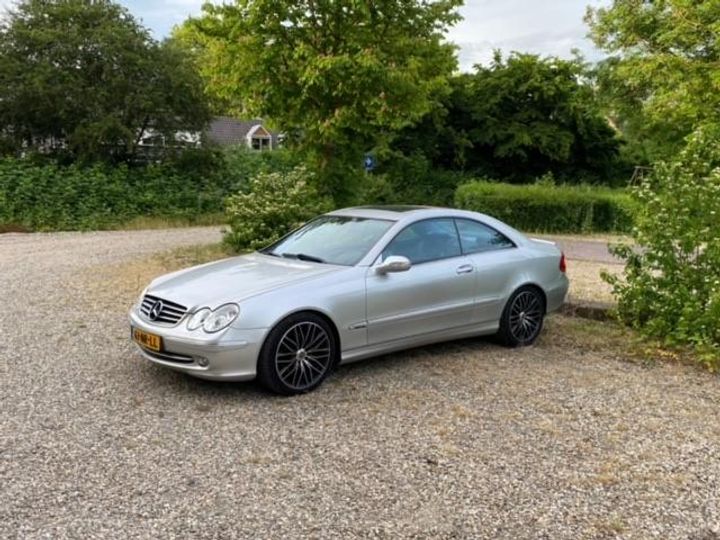 MERCEDES-BENZ CLK-CLASS COUPE 2004 wdb2093611f094046