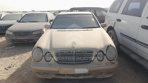 MERCEDES-BENZ E200 2001 wdb2100481b274370