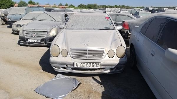 MERCEDES-BENZ E 320 2001 wdb2100621b322136