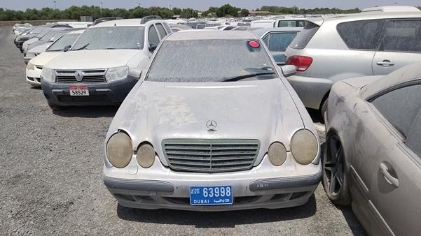 MERCEDES-BENZ E240 2001 wdb2100621b357770