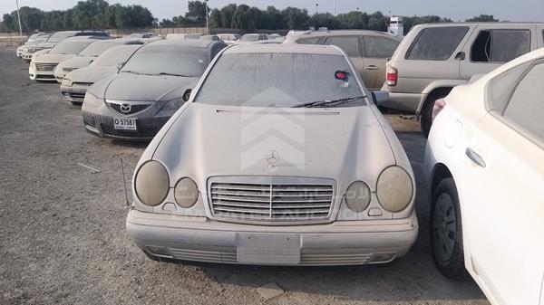 MERCEDES-BENZ E320 2000 wdb2100651a887667