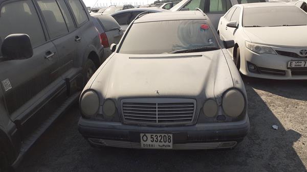 MERCEDES-BENZ E320 2000 wdb2102821x027554