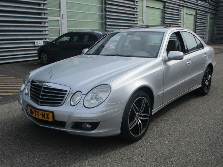 MERCEDES-BENZ E-KLASSE SALOON 2007 wdb2110541b113445