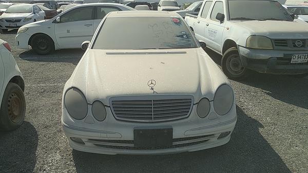 MERCEDES-BENZ E500 2005 wdb2110701a753454