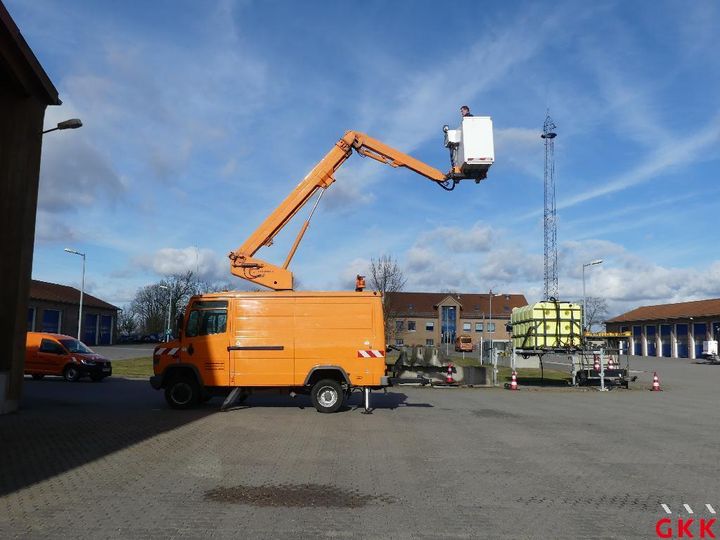 MERCEDES-BENZ VARIO 2005 wdb6683511n120073