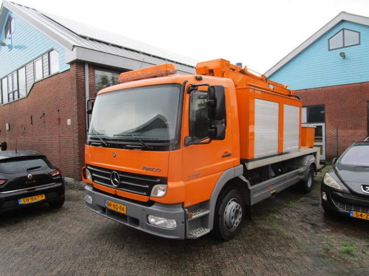 MERCEDES-BENZ ATEGO 2 970.05 HEAVY LORRY 2005 wdb9700551l049179