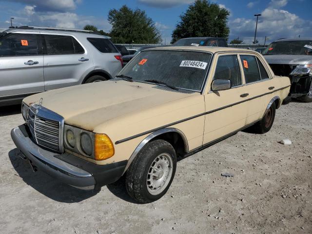 MERCEDES-BENZ 300 DT 1982 wdbab33a7cb008365