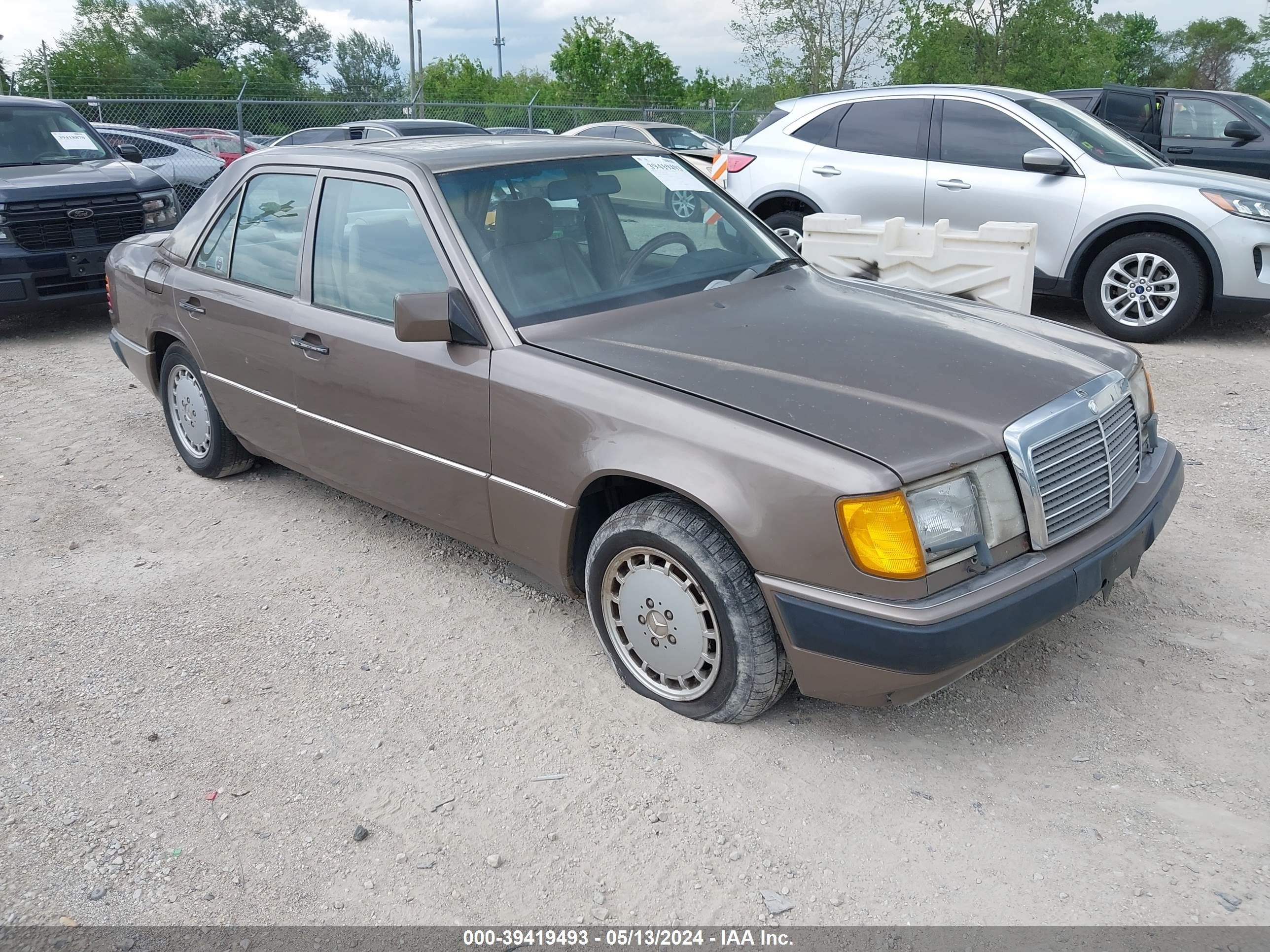 MERCEDES-BENZ NULL 1990 wdbea30d4lb130152